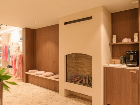 Verbouwing van handelsruimte met appartement
